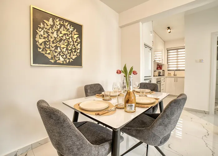 Seaview One Bedroom At Harbour