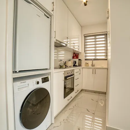 Seaview One Bedroom At Harbour *