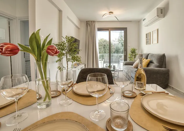 Seaview One Bedroom At Harbour * パ フォス