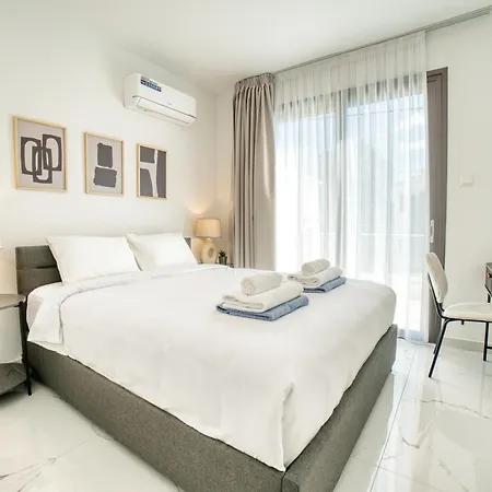 Seaview One Bedroom At Harbour * Paphos