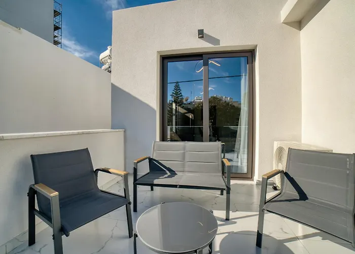 Seaview One Bedroom At Harbour